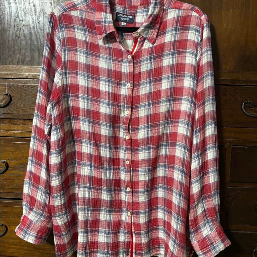 Johnny Was button down shirt XL